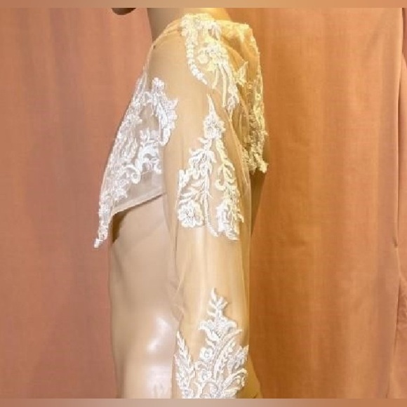 Detachable sleeves for wedding dress - Picture 7 of 16